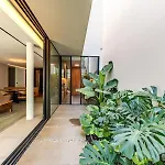 Sacramento House